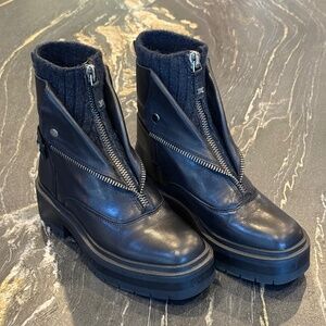Sam Edelman Linds Zipper Chelsea Boot - Size 7